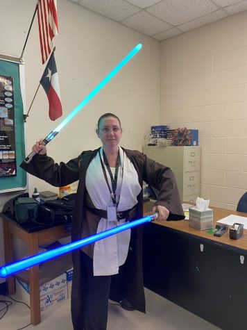 Christa Ritchey posing as a Jedi